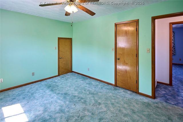 13708 Nancy Avenue, Chesapeake, WV 25315