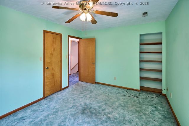 13708 Nancy Avenue, Chesapeake, WV 25315