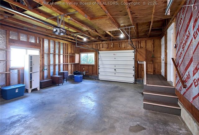 13708 Nancy Avenue, Chesapeake, WV 25315