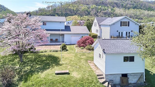 13708 Nancy Avenue, Chesapeake, WV 25315