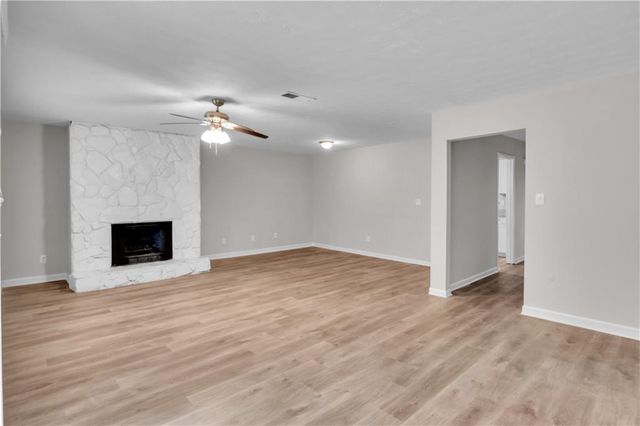 5796 Bobbin Lane, Lithonia, GA 30058