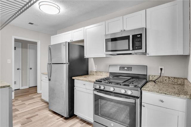 5796 Bobbin Lane, Lithonia, GA 30058