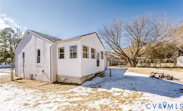 2773 Meadowbrook St, Petersburg, VA 23803