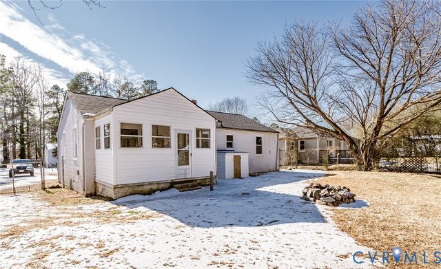 2773 Meadowbrook St, Petersburg, VA 23803