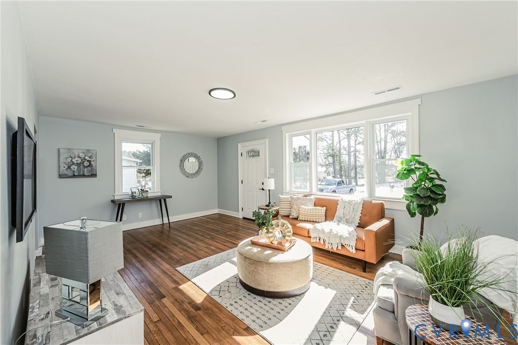 2773 Meadowbrook St, Petersburg, VA 23803