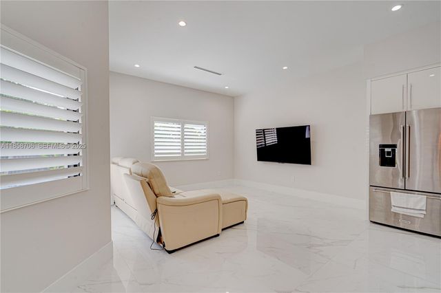2521 SW 105th Avenue, Miami, FL 33165