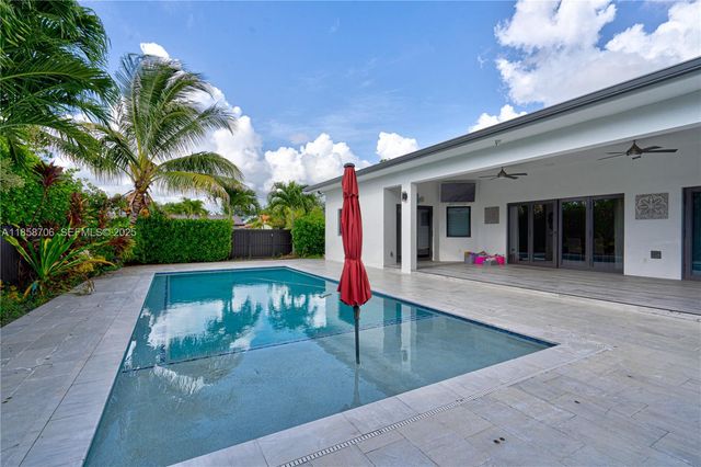 2521 SW 105th Avenue, Miami, FL 33165