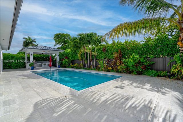 2521 SW 105th Avenue, Miami, FL 33165