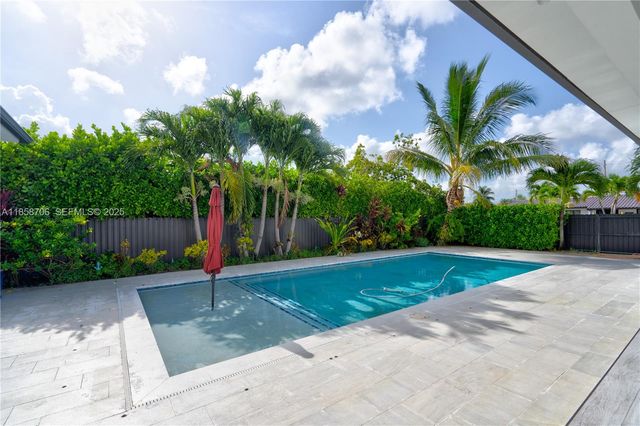 2521 SW 105th Avenue, Miami, FL 33165
