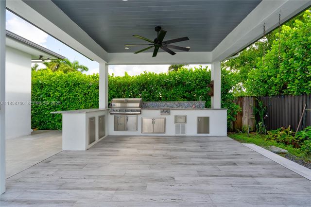 2521 SW 105th Avenue, Miami, FL 33165