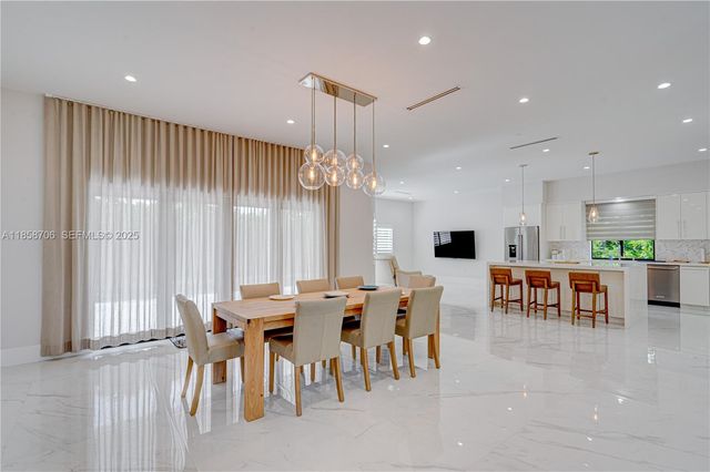 2521 SW 105th Avenue, Miami, FL 33165