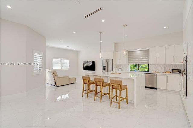 2521 SW 105th Avenue, Miami, FL 33165