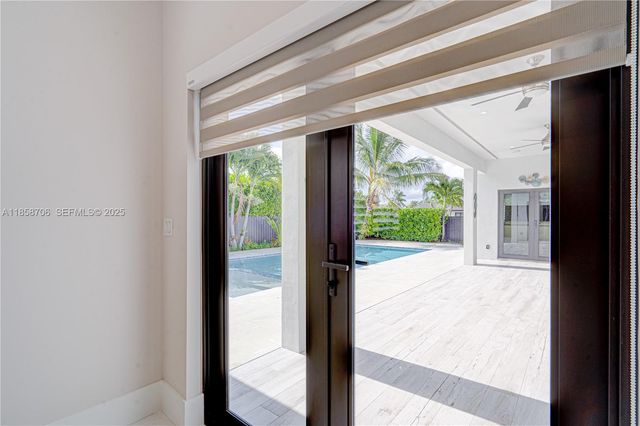 2521 SW 105th Avenue, Miami, FL 33165