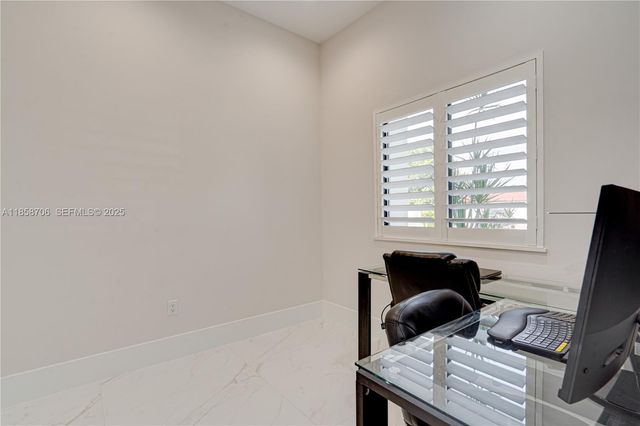 2521 SW 105th Avenue, Miami, FL 33165
