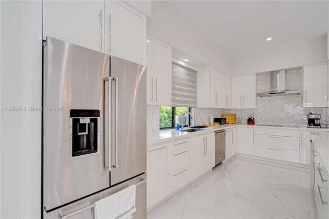 2521 SW 105th Avenue, Miami, FL 33165