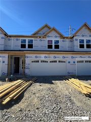 5076 Shepherds Glen, Willoughby, OH 44094