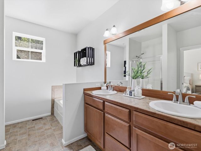17218 84th Avenue NE, Arlington, WA 98223