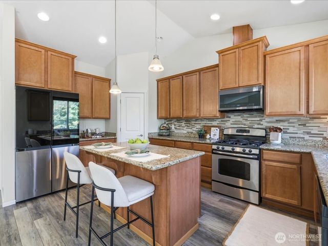 17218 84th Avenue NE, Arlington, WA 98223