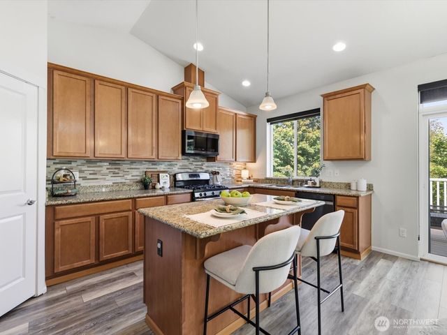 17218 84th Avenue NE, Arlington, WA 98223