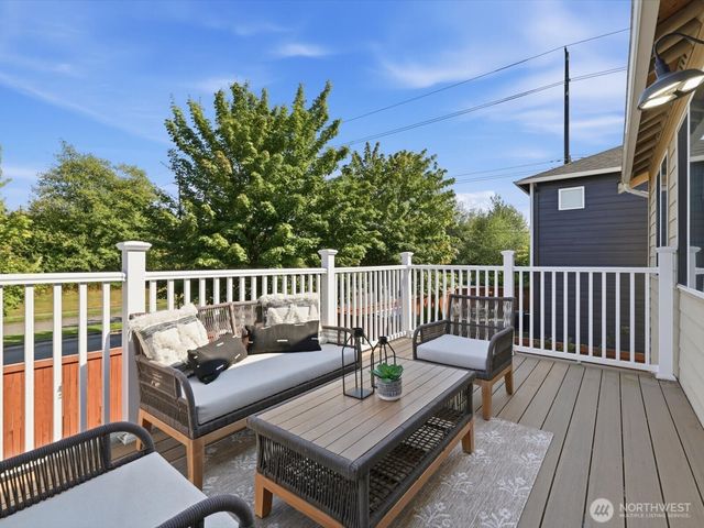 17218 84th Avenue NE, Arlington, WA 98223
