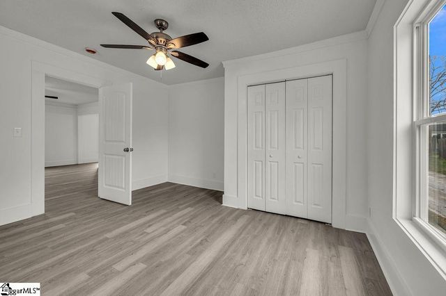 136 Lee Street, Laurens, SC 29360