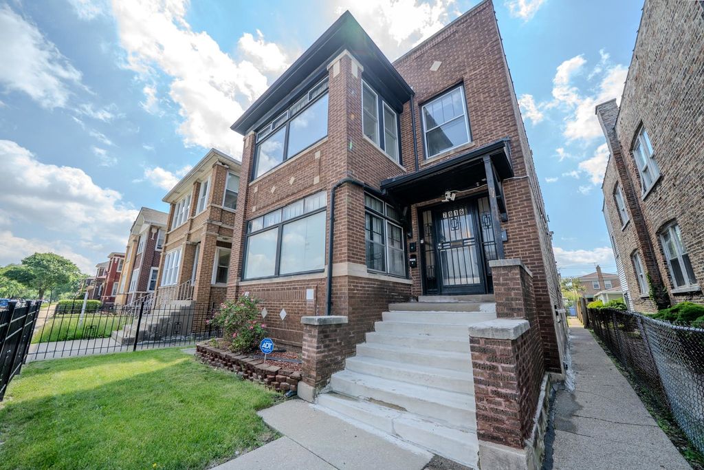 7916 S Throop Street, Chicago, IL 60620