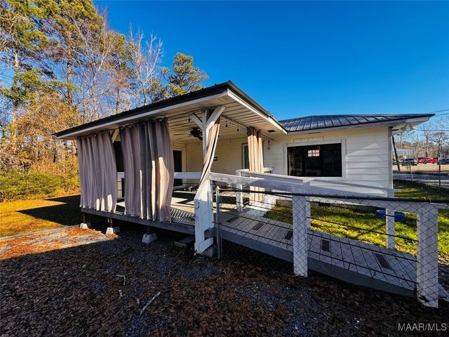 37 Central Road, Eclectic, AL 36024