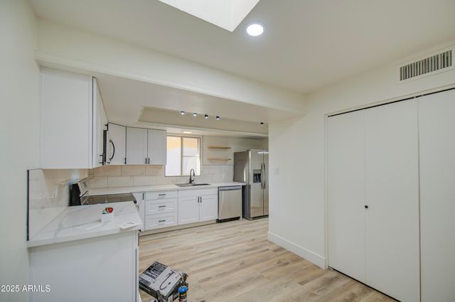 26405 S SNEAD Drive, Sun Lakes, AZ 85248