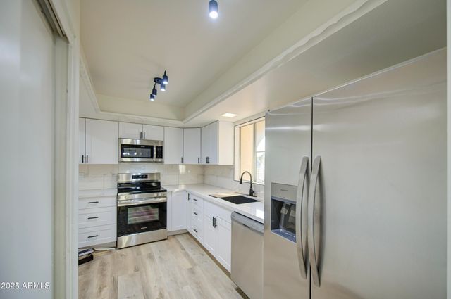 26405 S SNEAD Drive, Sun Lakes, AZ 85248