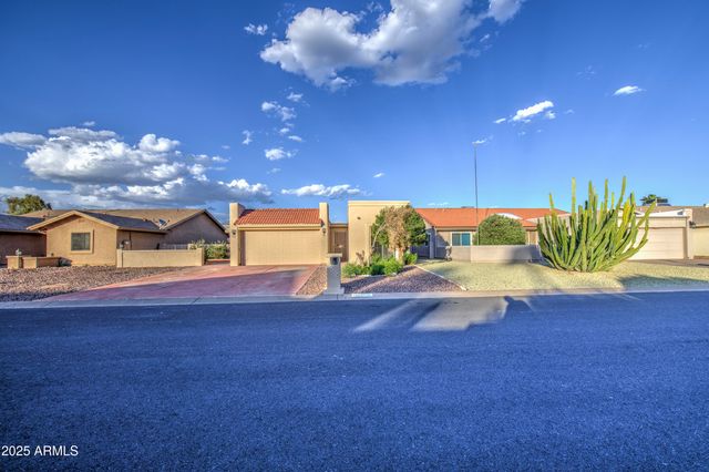 26405 S SNEAD Drive, Sun Lakes, AZ 85248