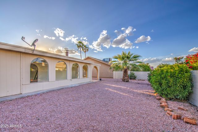 26405 S SNEAD Drive, Sun Lakes, AZ 85248