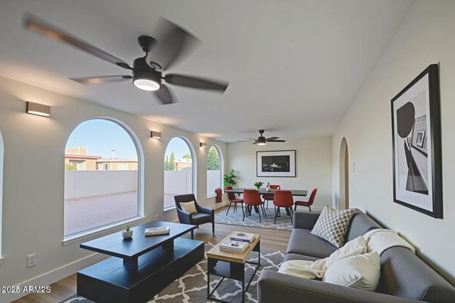 26405 S SNEAD Drive, Sun Lakes, AZ 85248