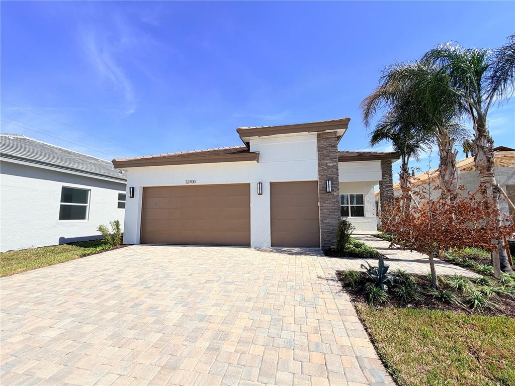 Image 1 of property listing at 32700 NEROLI STREET, Wesley Chapel, FL 33543