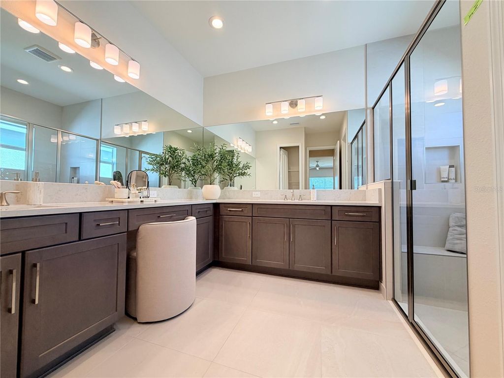 Image 21 of property listing at 32700 NEROLI STREET, Wesley Chapel, FL 33543