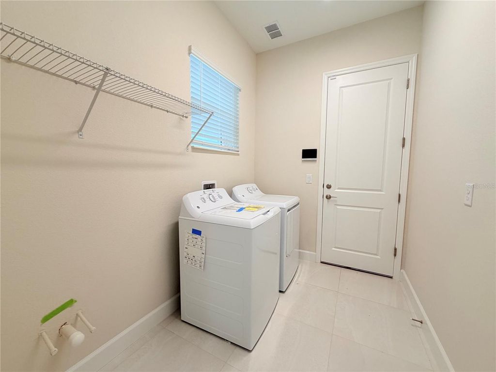 Image 27 of property listing at 32700 NEROLI STREET, Wesley Chapel, FL 33543