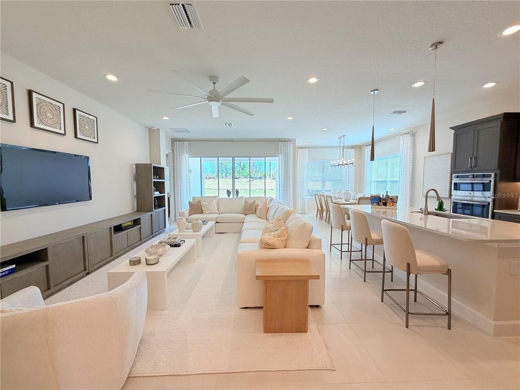 Image 7 of property listing at 32700 NEROLI STREET, Wesley Chapel, FL 33543