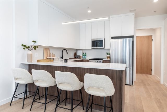 1395 Washington Street 402, Boston, MA 02118