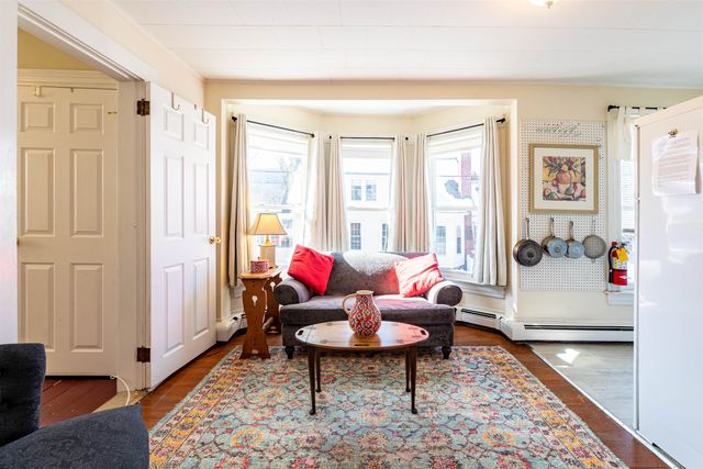 64 State Street, Windsor, VT 05089