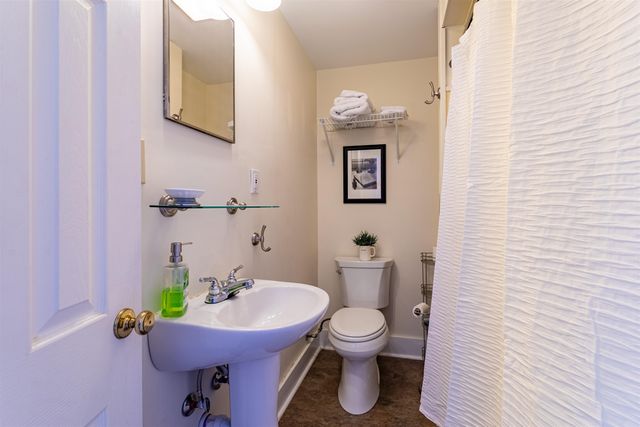 64 State Street, Windsor, VT 05089