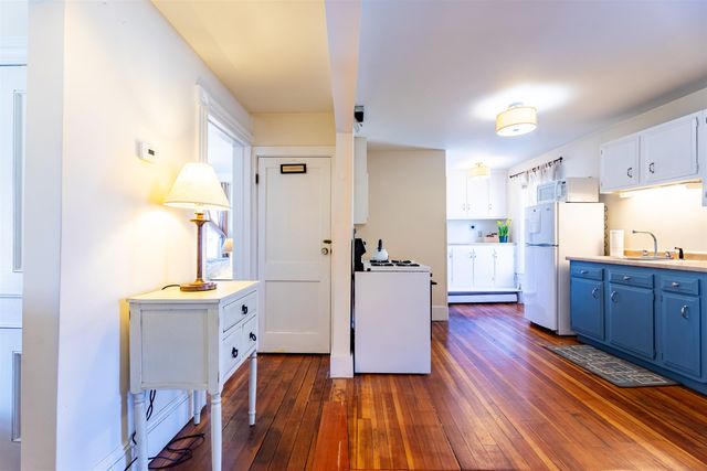 64 State Street, Windsor, VT 05089