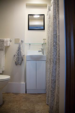 64 State Street, Windsor, VT 05089