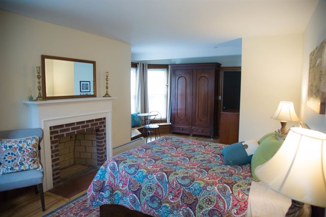 64 State Street, Windsor, VT 05089