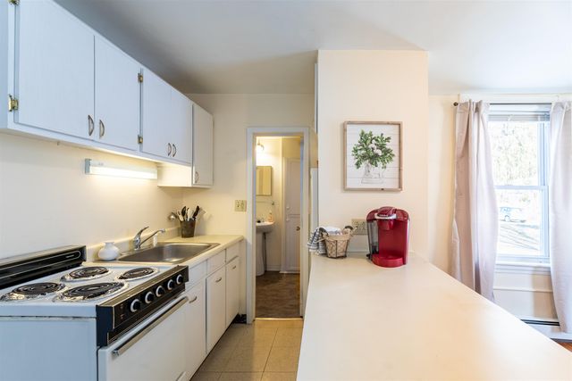 64 State Street, Windsor, VT 05089