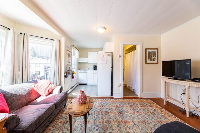 64 State Street, Windsor, VT 05089