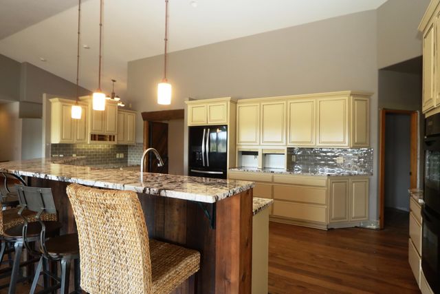 21491 Bear Creek Road, Bend, OR 97701