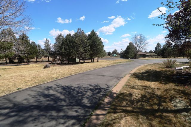 21491 Bear Creek Road, Bend, OR 97701