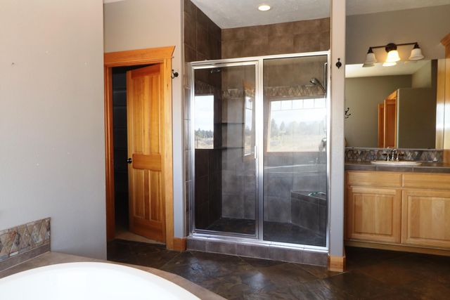 21491 Bear Creek Road, Bend, OR 97701