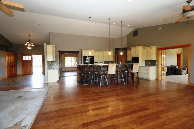 21491 Bear Creek Road, Bend, OR 97701