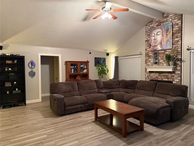 109 Ponderosa Trail, Conroe, TX 77301