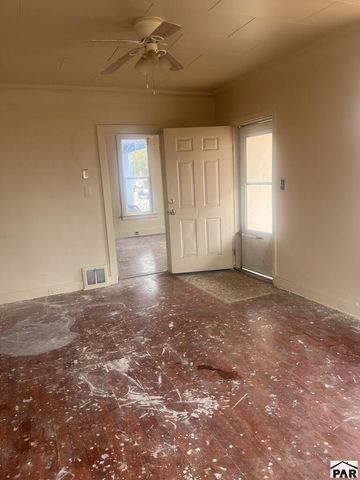 1237 E Abriendo Ave, Pueblo, CO 81004